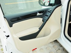 2012款 1.6L 自动 舒适型