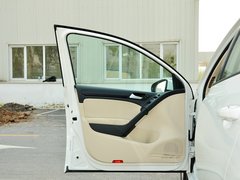 2012款 1.6L 自动 舒适型