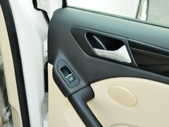 2012款 1.6L 自动 舒适型