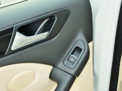 2012款 1.6L 自动 舒适型