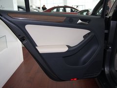 2012款 1.8TSI DSG 旗舰版