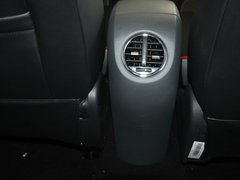 2012款 1.8 手动 宜商豪华版 5座