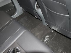 2012款 1.8 手动 宜商豪华版 5座
