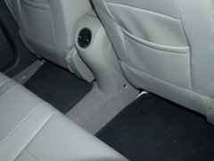 2012款 1.8 手动 宜商豪华版 5座