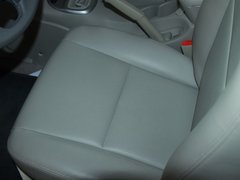 2012款 1.8 手动 宜商豪华版 5座