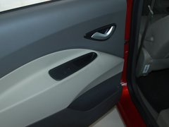2012款 1.8 手动 宜商豪华版 5座
