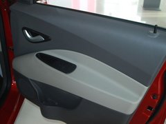 2012款 1.8 手动 宜商豪华版 5座