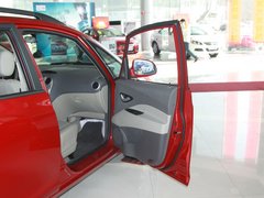 2012款 1.8 手动 宜商豪华版 5座