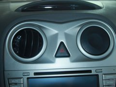 2012款 1.8 手动 宜商豪华版 5座