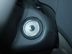 2012款 1.8 手动 宜商豪华版 5座
