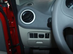 2012款 1.8 手动 宜商豪华版 5座