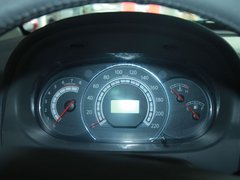 2012款 1.8 手动 宜商豪华版 5座