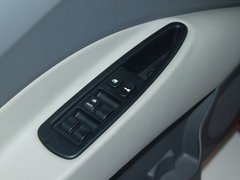 2012款 1.8 手动 宜商豪华版 7座