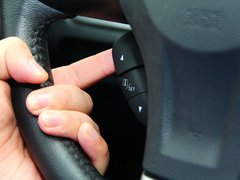 2012款 2.0 CVT 豪华版 5座