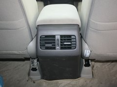 2012款 2.0L 自动 两驱都市版 5座