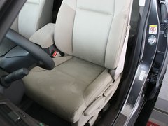 2012款 2.0L 自动 两驱都市版 5座