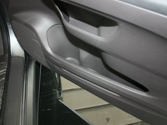 2012款 2.0L 自动 两驱都市版 5座