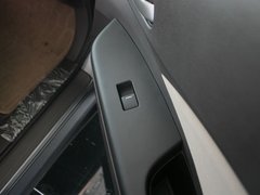 2012款 2.0L 自动 两驱都市版 5座
