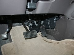 2012款 2.0L 自动 两驱都市版 5座