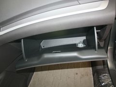 2012款 2.0L 自动 两驱都市版 5座