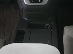 2012款 2.0L 自动 两驱都市版 5座