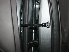 2012款 2.0L 自动 两驱都市版 5座