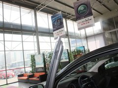 2012款 2.0L 自动 两驱都市版 5座