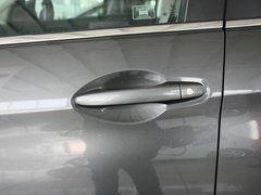 2012款 2.0L 自动 两驱都市版 5座