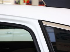 2012款 2.0L 自动 两驱都市版 5座