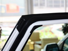 2012款 2.0L 自动 两驱都市版 5座