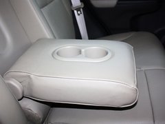 2012款 2.0L 自动 两驱都市版 5座