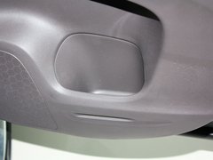 2012款 2.0L 自动 两驱都市版 5座