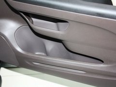 2012款 2.0L 自动 两驱都市版 5座