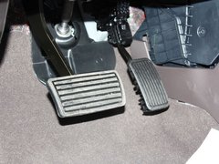 2012款 2.0L 自动 两驱都市版 5座