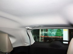 2012款 2.0L 自动 两驱都市版 5座