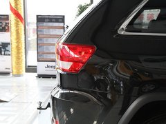 2012款 3.6L 自动 豪华导航版 5座