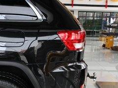 2012款 3.6L 自动 豪华导航版 5座