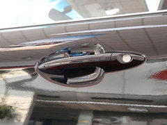 2012款 两厢 1.6L 自动 Premium