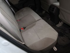 2012款 2.0L 自动 四驱经典版 5座