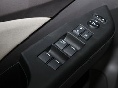 2012款 2.0L 自动 四驱经典版 5座