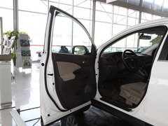 2012款 2.0L 自动 四驱经典版 5座