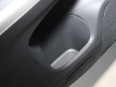2012款 2.4L 自动 四驱豪华版 5座
