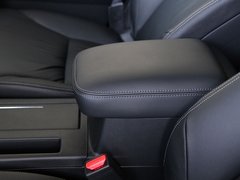 2012款 2.4L 自动 四驱豪华版 5座