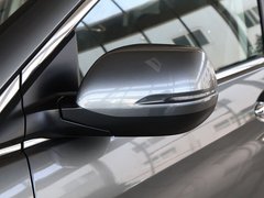 2012款 2.4L 自动 四驱豪华版 5座