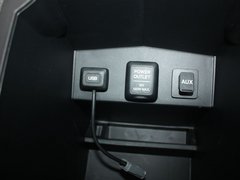 2012款 2.4L 自动 四驱尊贵版 5座