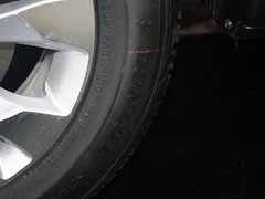 2012款 2.4L 自动 四驱尊贵版 5座