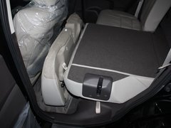 2012款 2.4L 自动 四驱尊贵版 5座