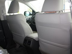 2012款 2.4L 自动 四驱尊贵版 5座