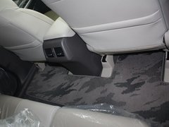 2012款 2.4L 自动 四驱尊贵版 5座