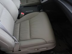 2012款 2.4L 自动 四驱尊贵版 5座